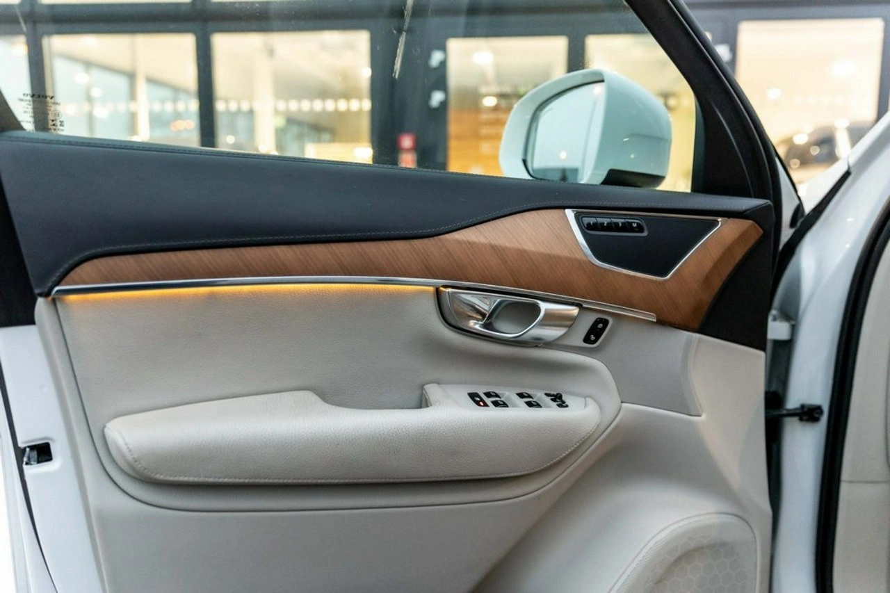 Volvo XC 90 - Zdjęcie 13