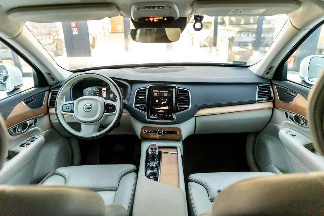 Volvo XC 90 - Zdjęcie 18
