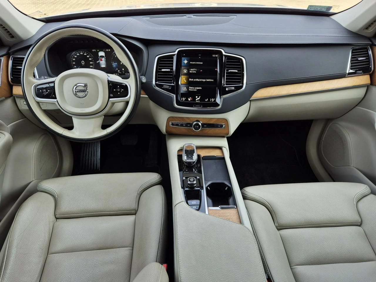 Volvo XC 90 - Zdjęcie 18