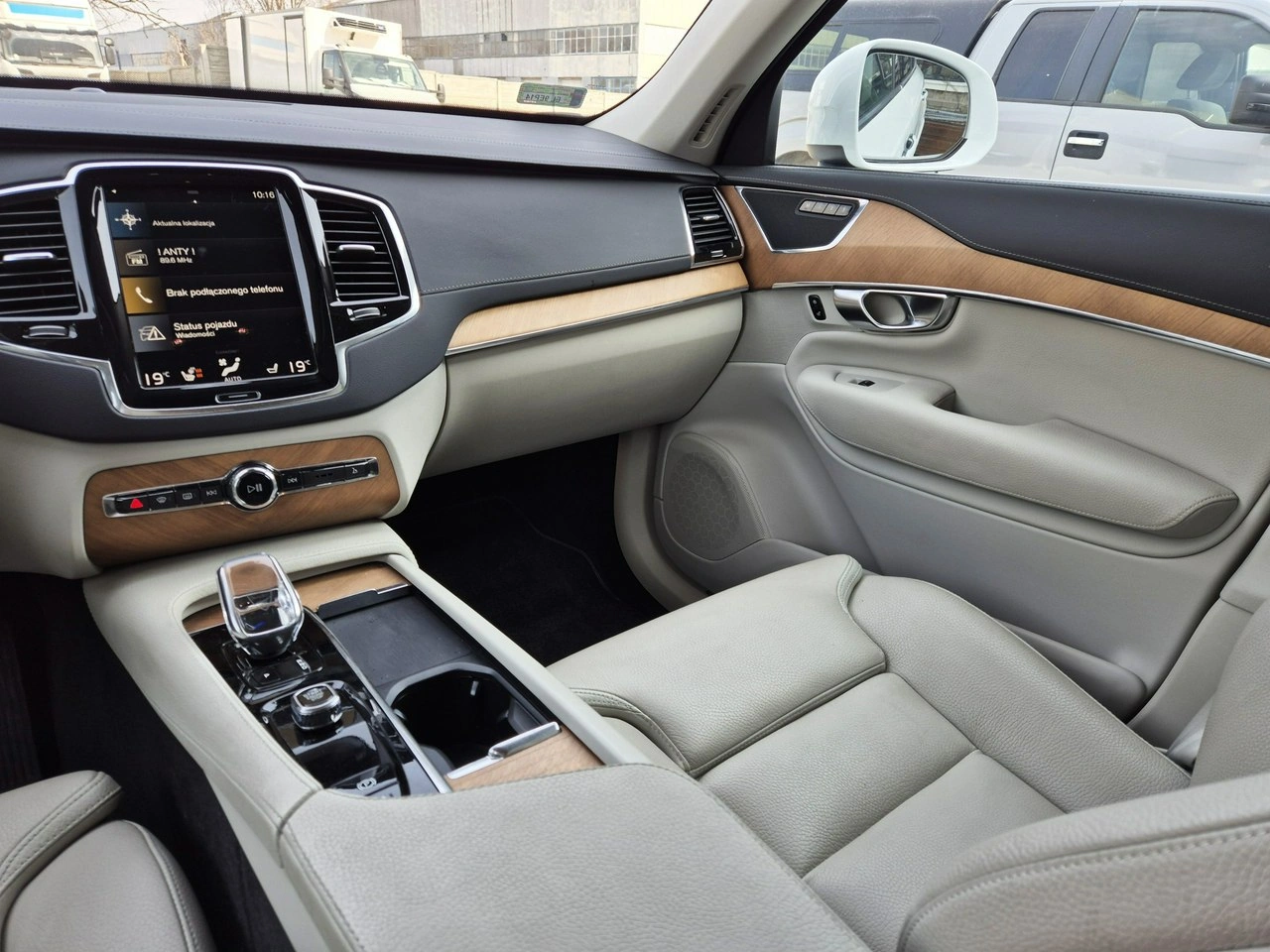 Volvo XC 90 - Zdjęcie 19