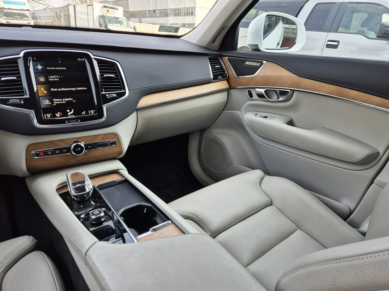 Volvo XC 90 - Zdjęcie 19