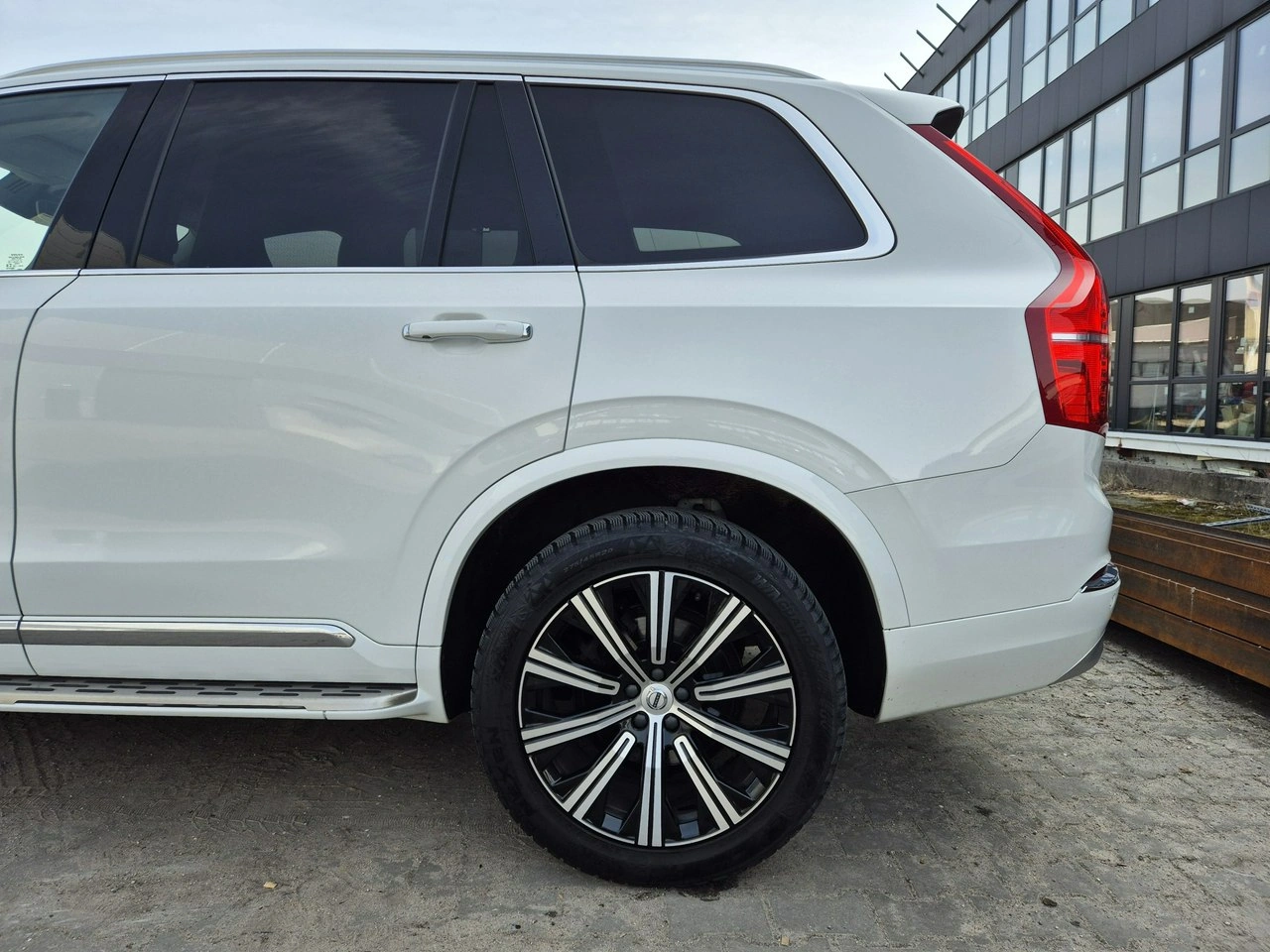 Volvo XC 90 - Zdjęcie 21