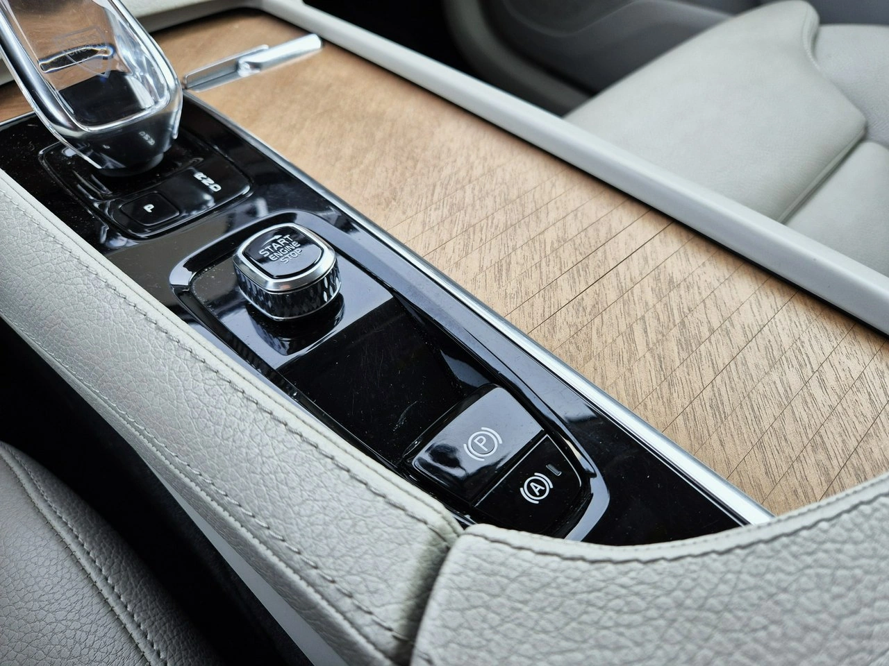 Volvo XC 90 - Zdjęcie 36