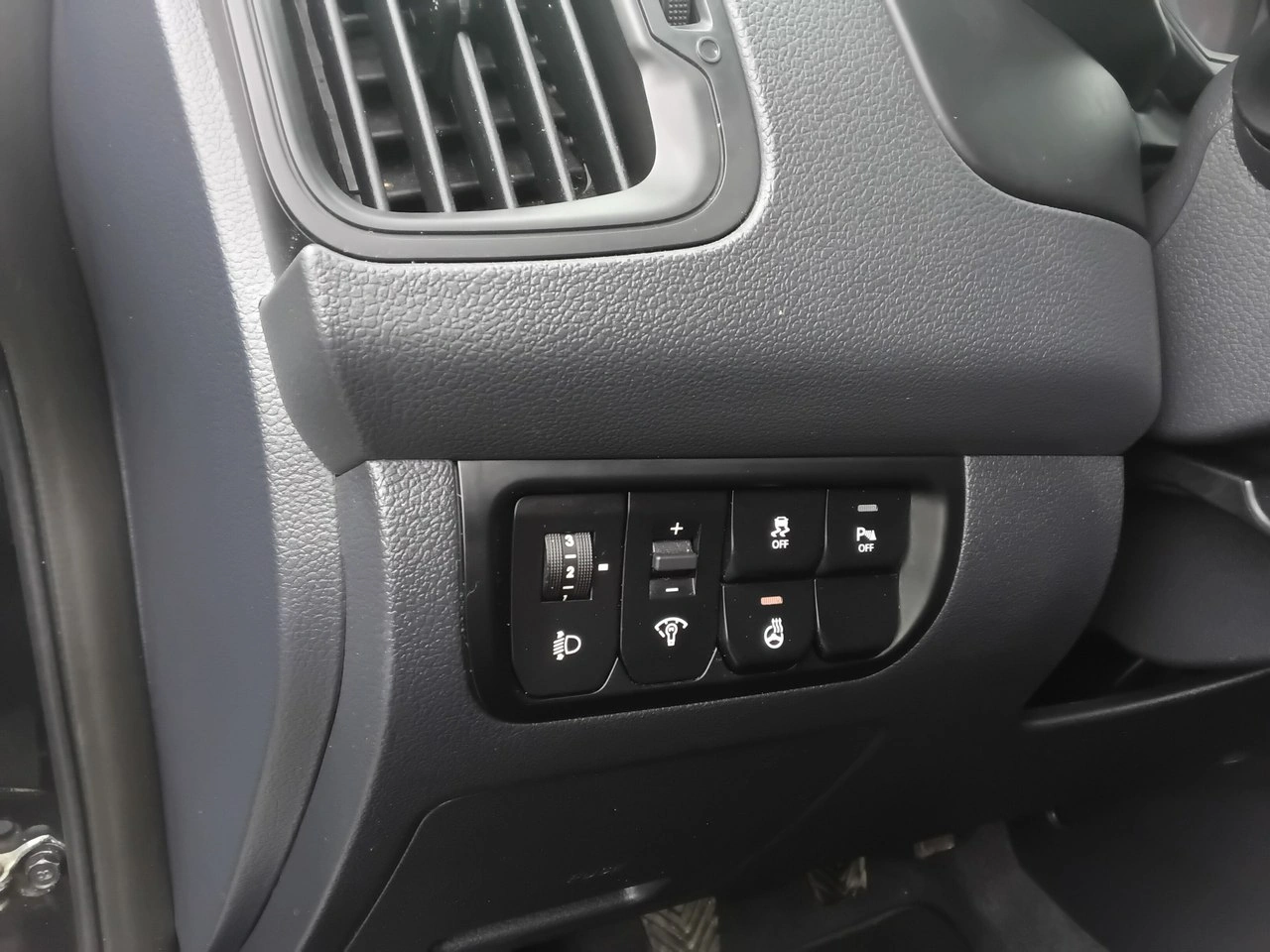 Kia Rio - Zdjęcie 25