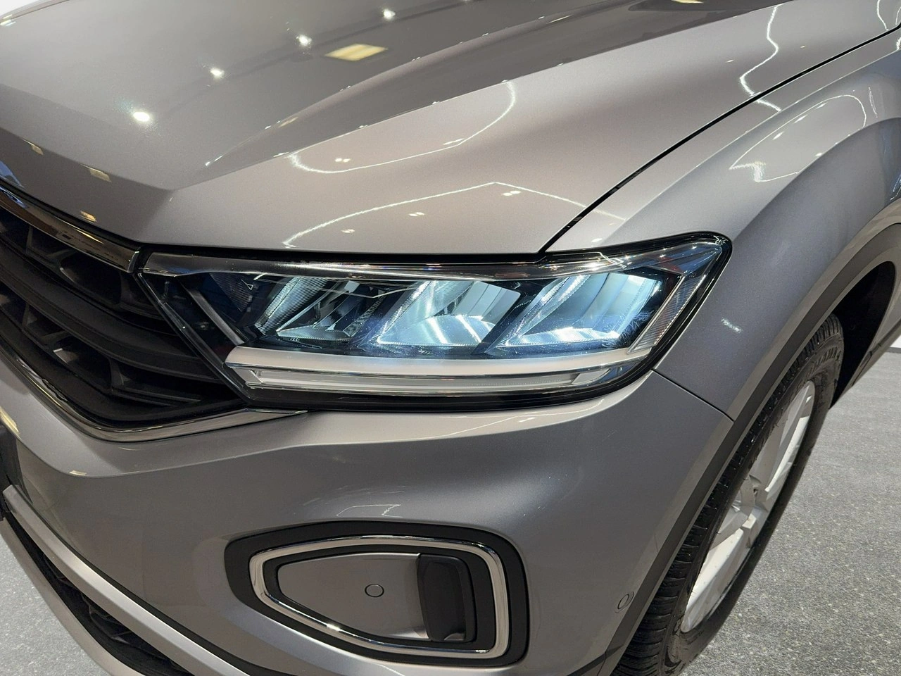 Volkswagen T-Roc - Zdjęcie 8