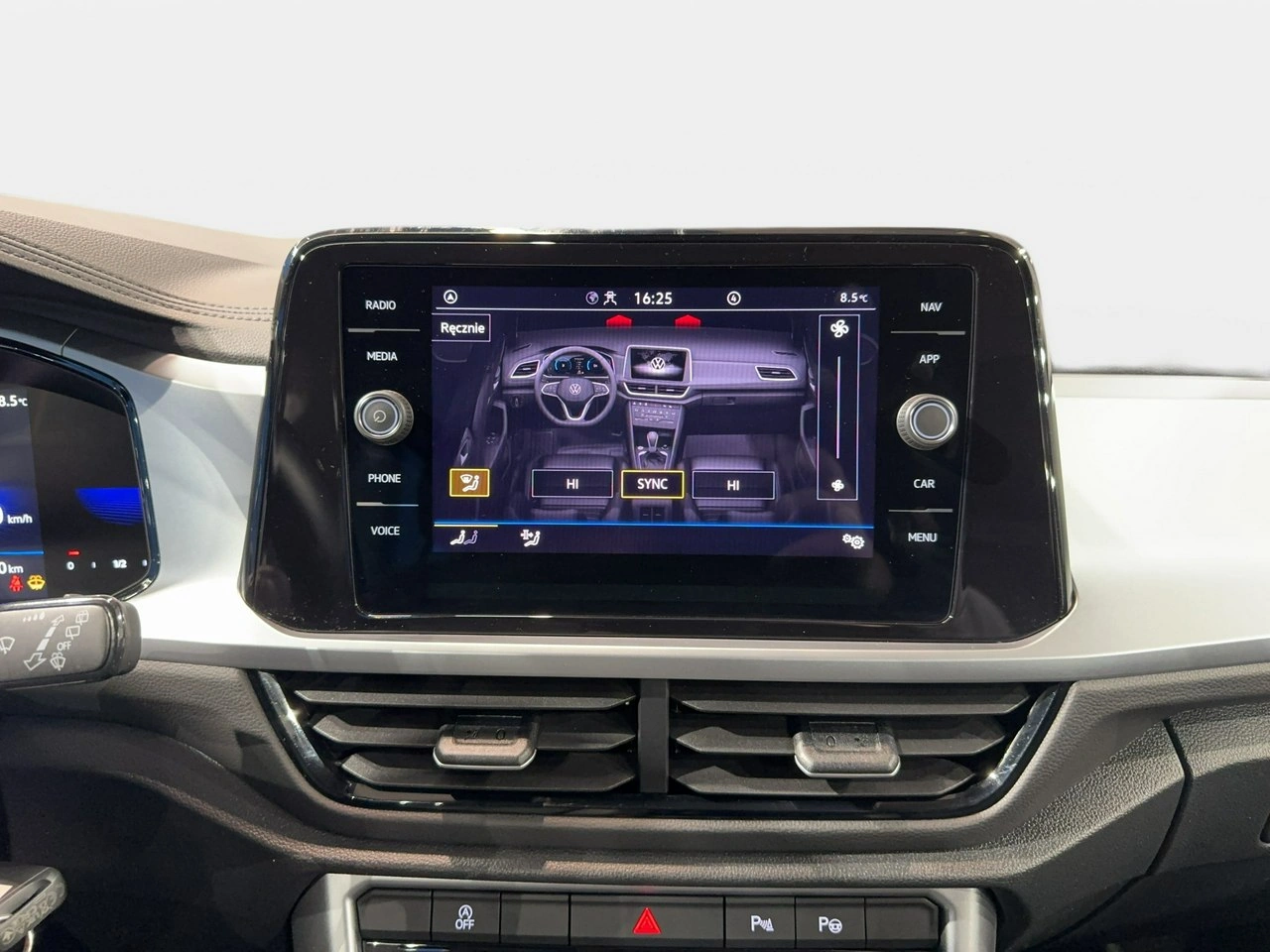 Volkswagen T-Roc - Zdjęcie 20