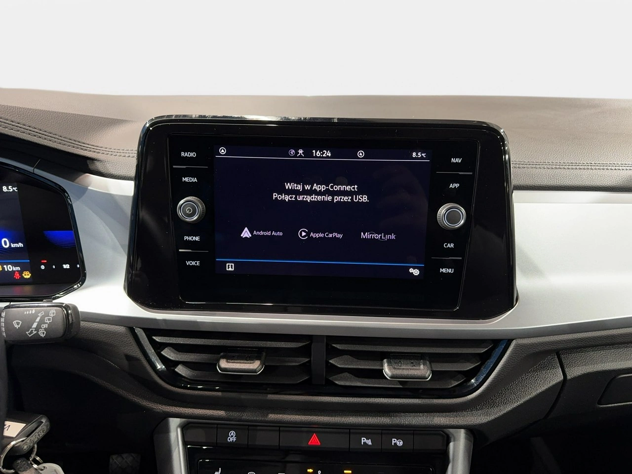 Volkswagen T-Roc - Zdjęcie 21