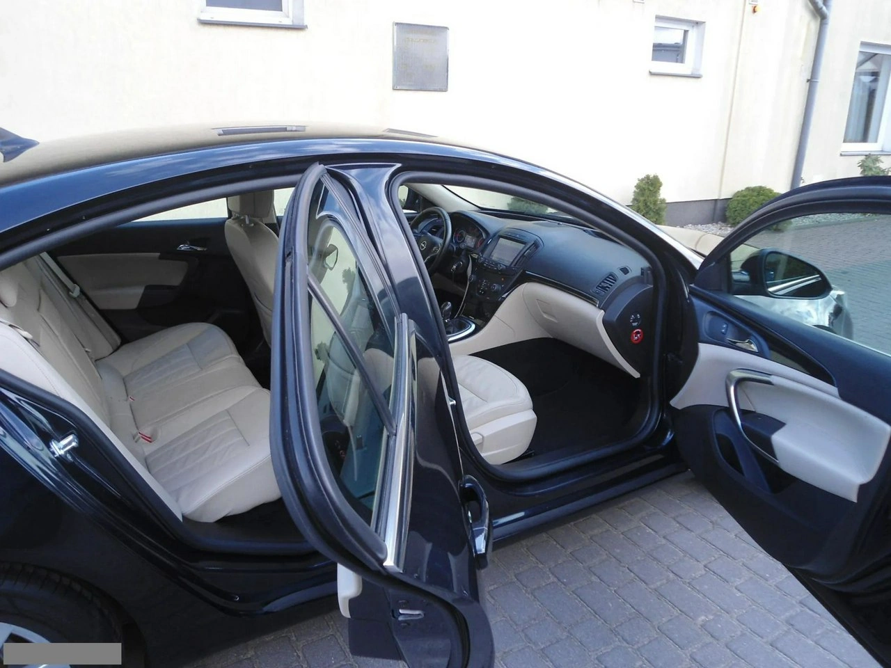 Opel Insignia - Zdjęcie 16