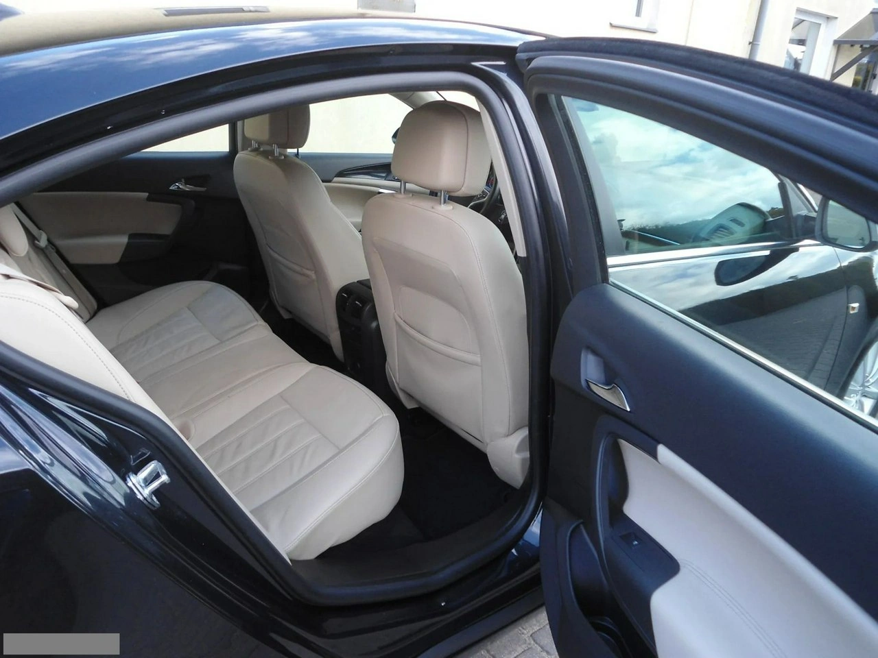 Opel Insignia - Zdjęcie 19