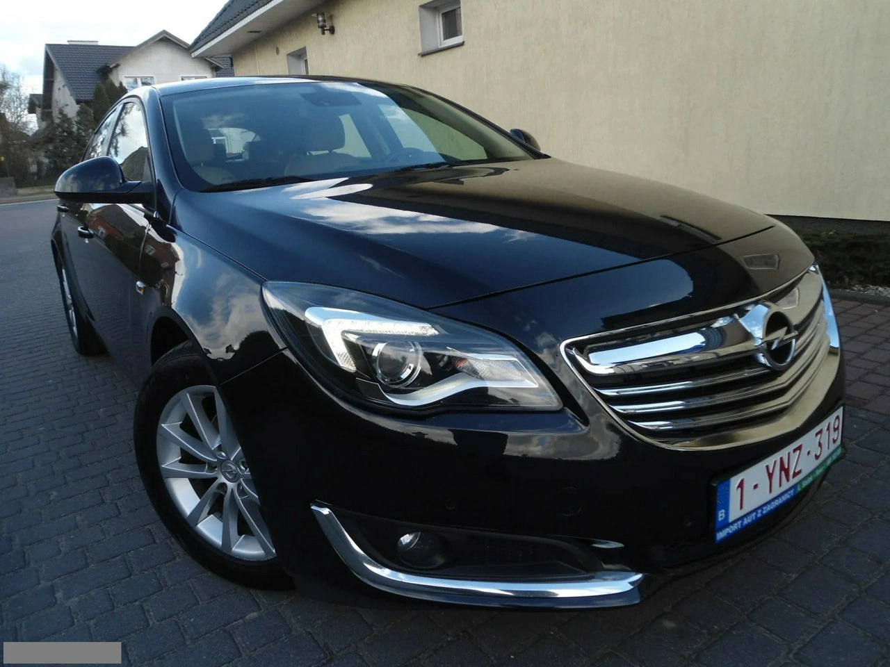 Opel Insignia - Główne zdjęcie