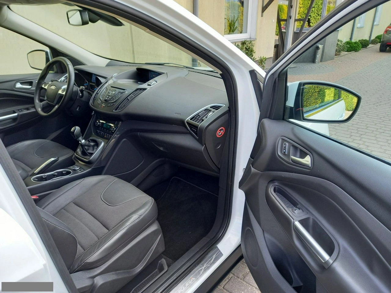 Ford Kuga - Zdjęcie 18