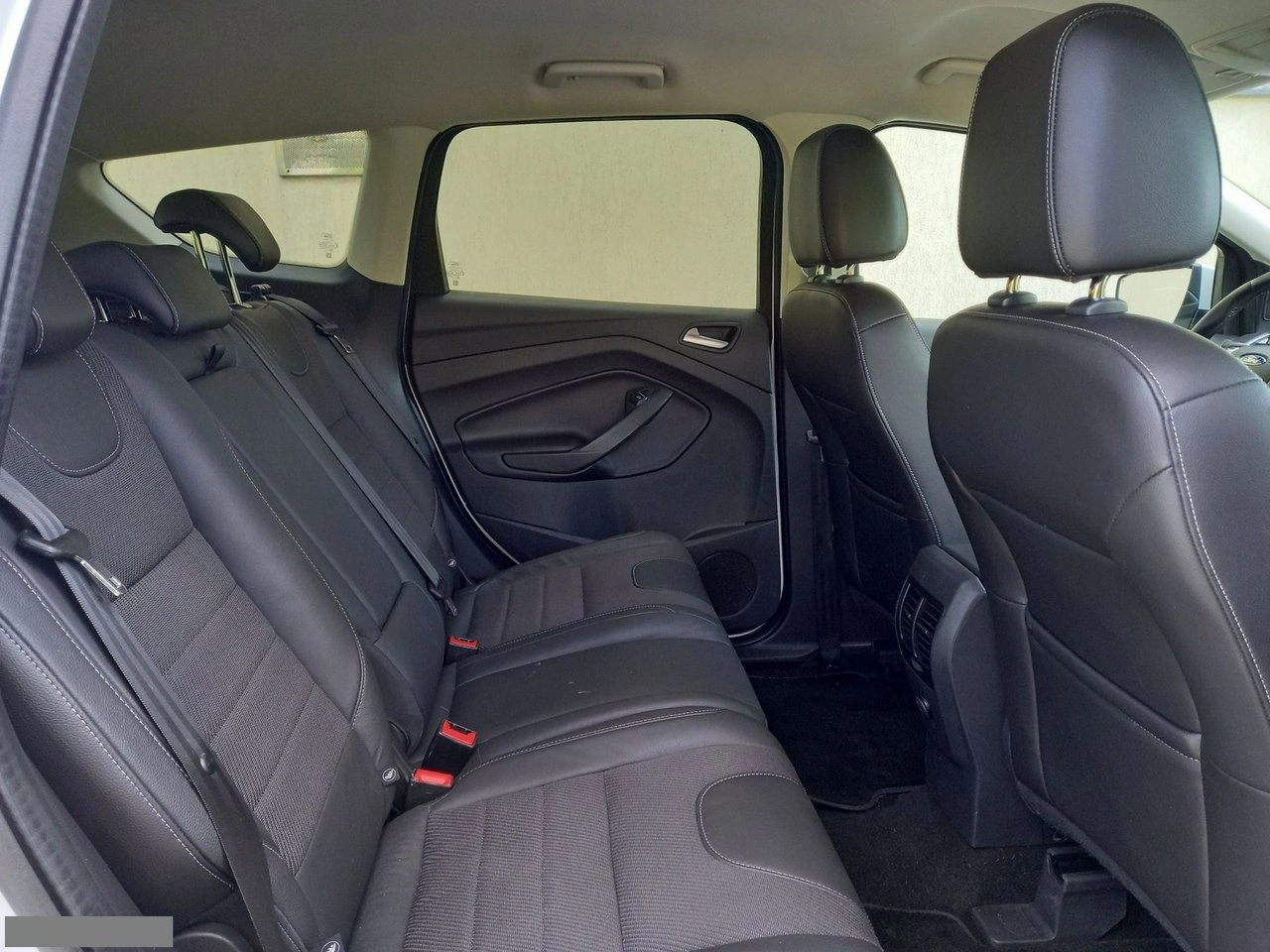 Ford Kuga - Zdjęcie 19