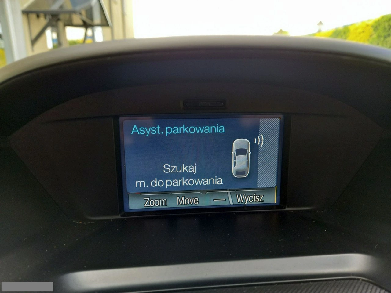 Ford Kuga - Zdjęcie 32