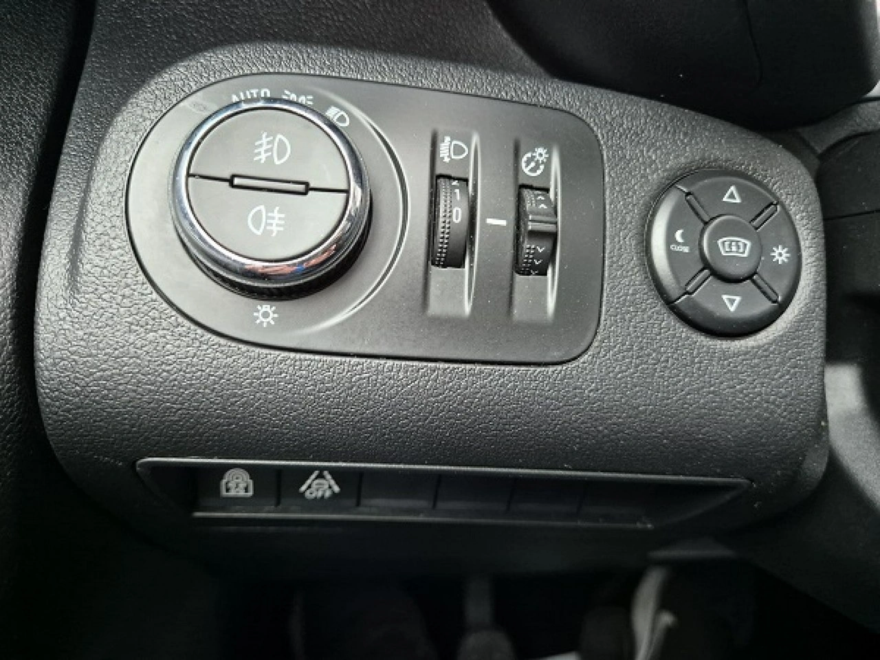 Opel Combo Life - Zdjęcie 23