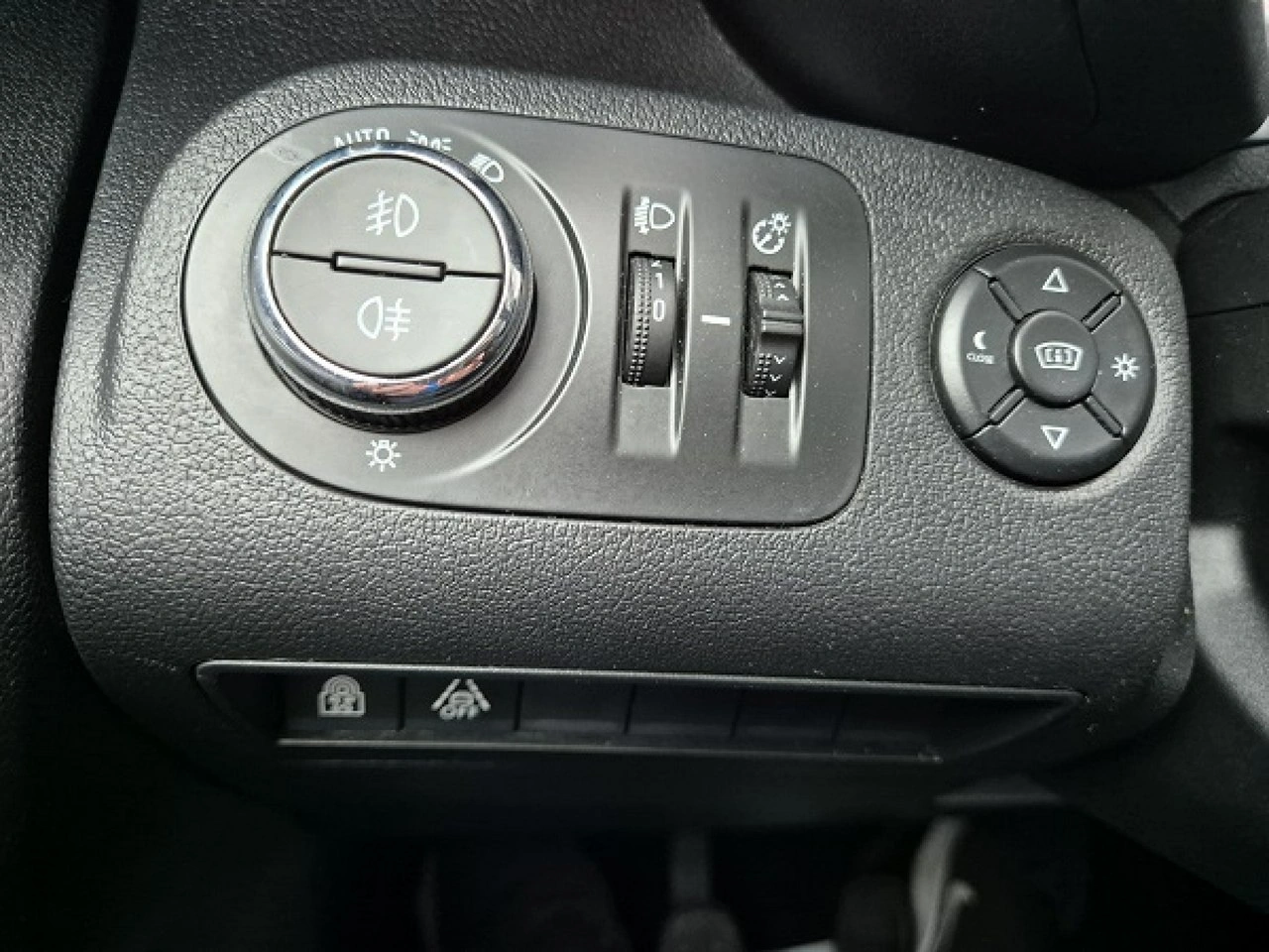 Opel Combo Life - Zdjęcie 23