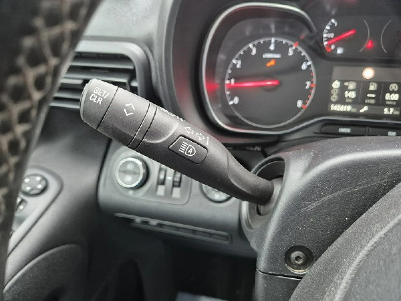 Opel Combo Life - Zdjęcie 28