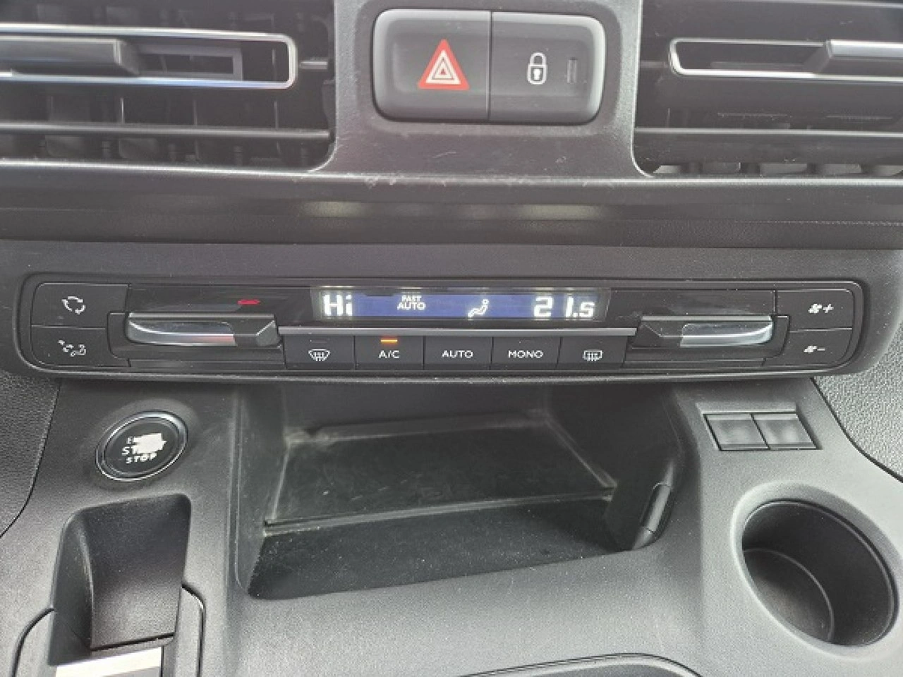 Opel Combo Life - Zdjęcie 20