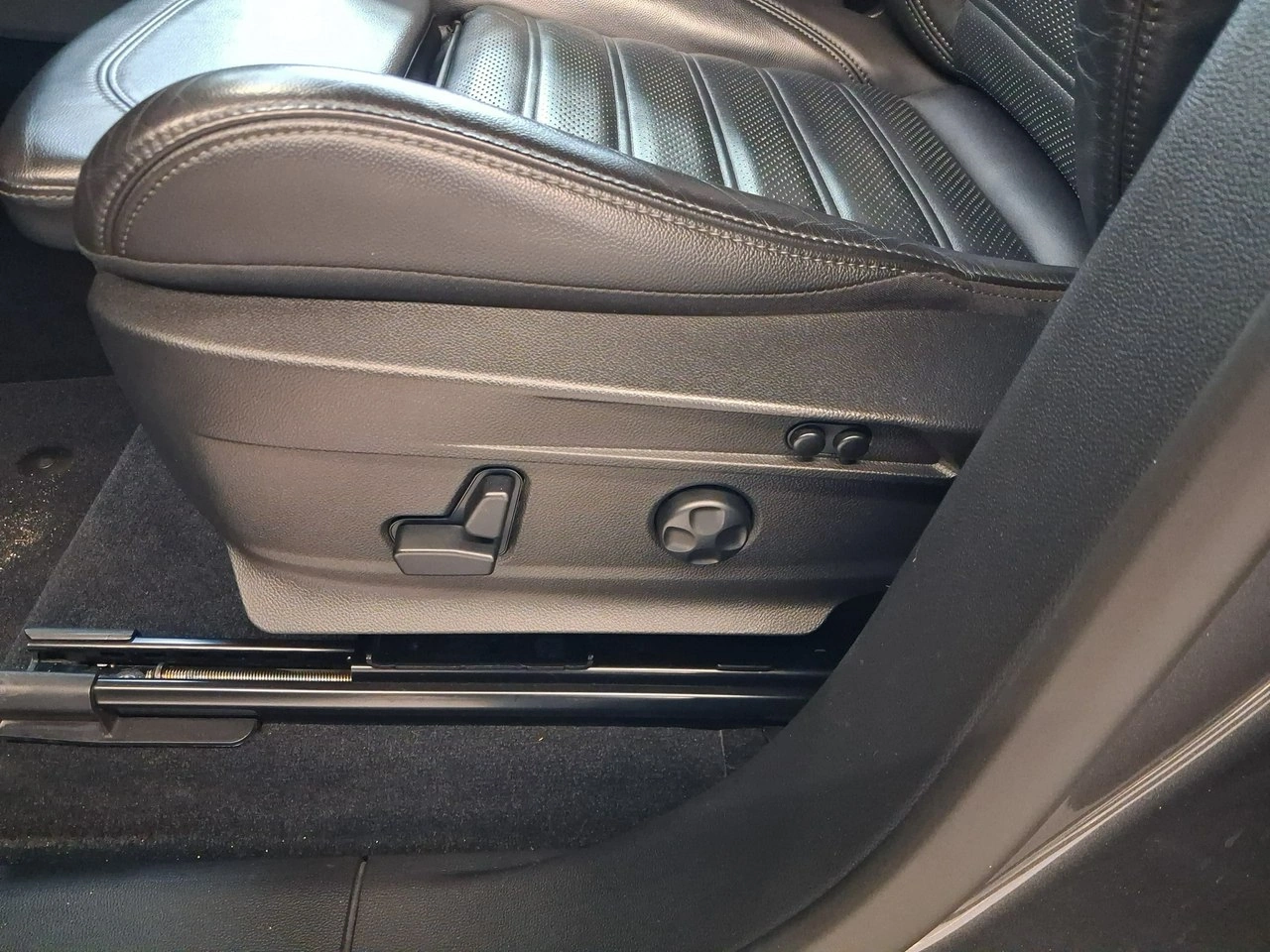 Alfa Romeo Stelvio - Zdjęcie 9