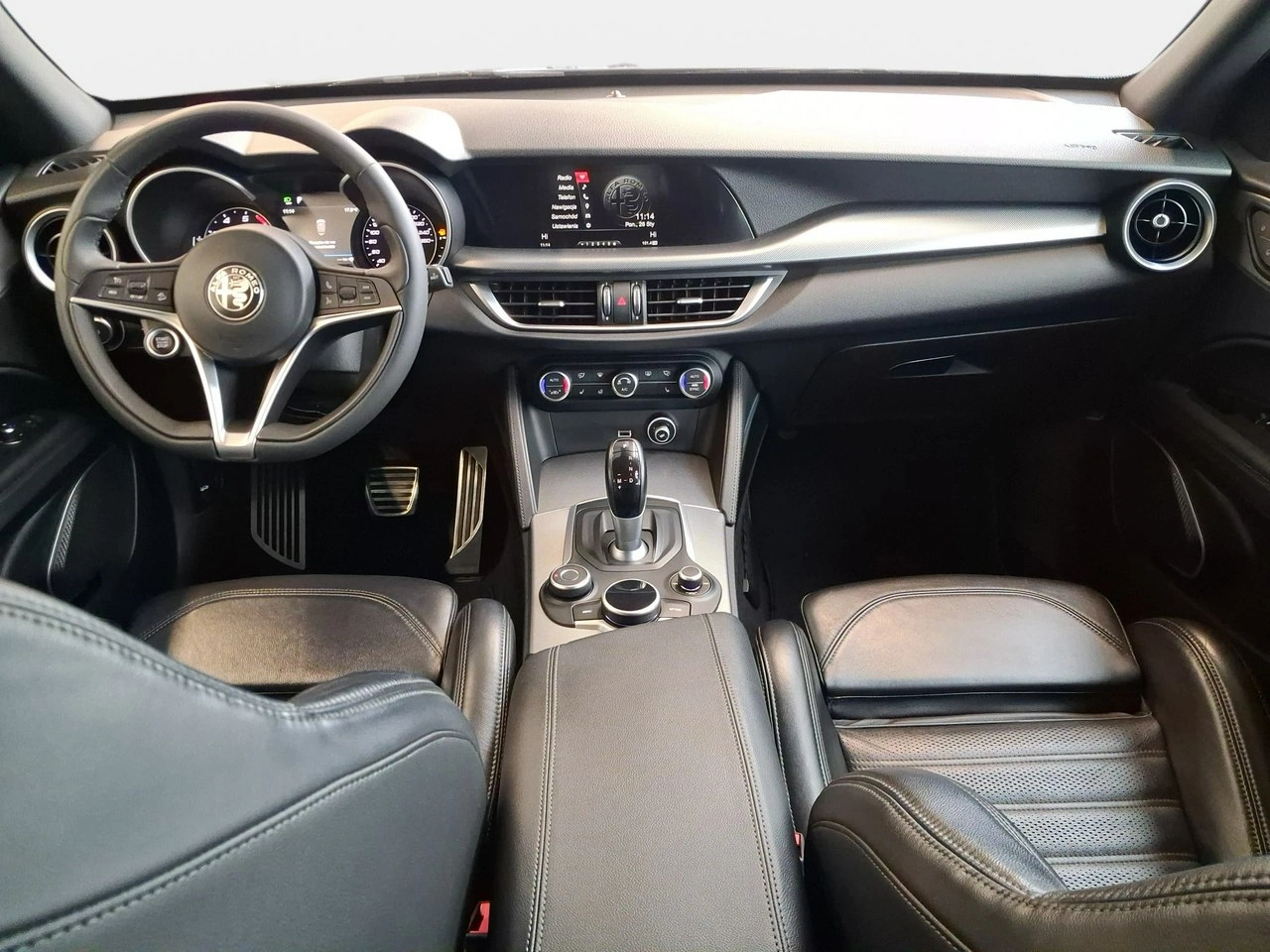 Alfa Romeo Stelvio - Zdjęcie 13