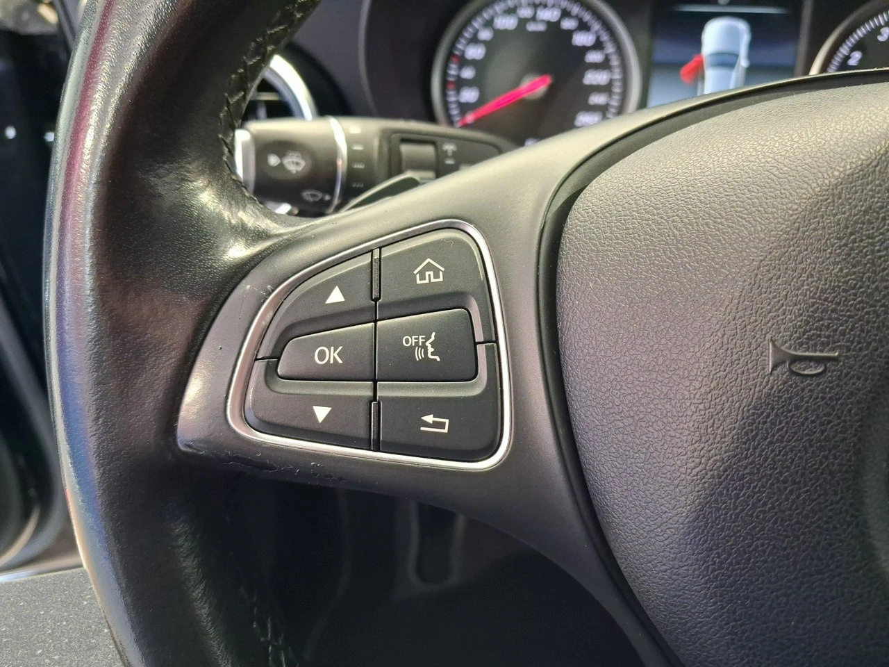 Mercedes C 200 - Zdjęcie 13