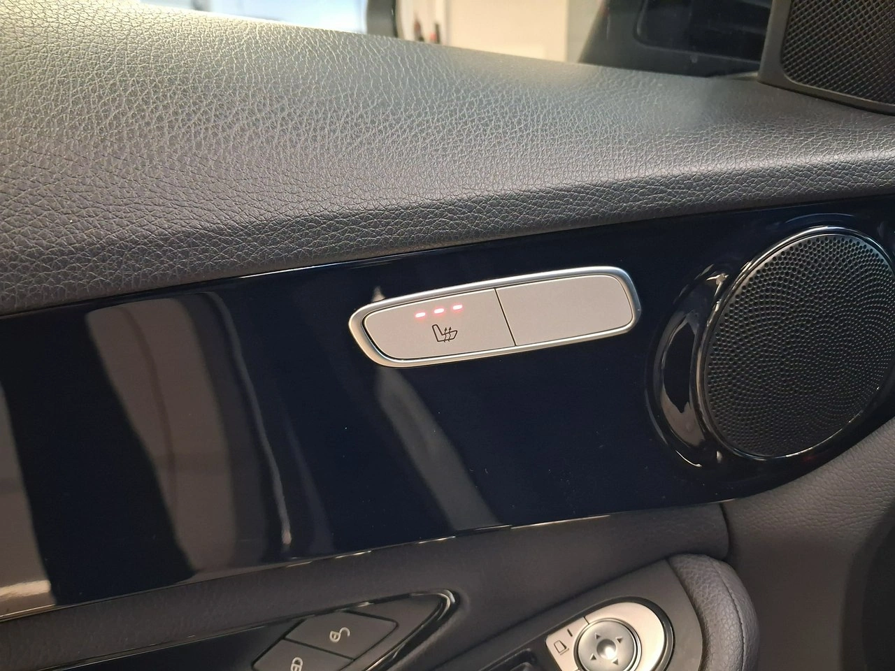 Mercedes C 200 - Zdjęcie 13