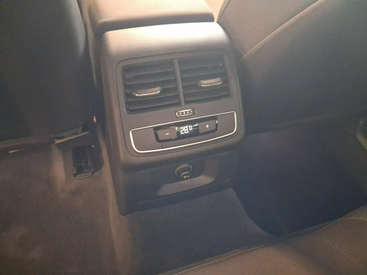 Audi A4 - Zdjęcie 10