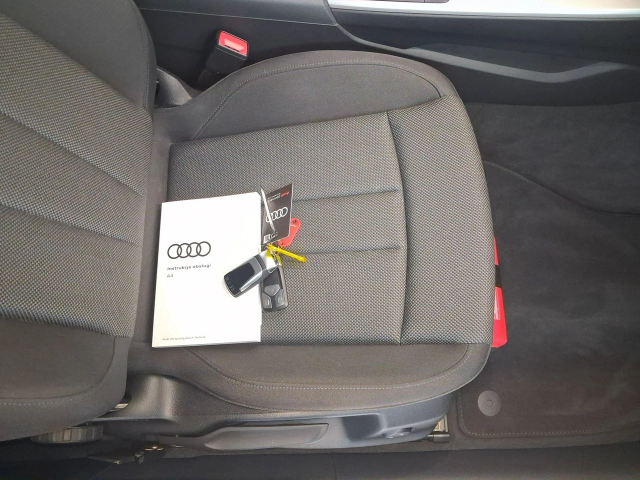 Audi A4 - Zdjęcie 24