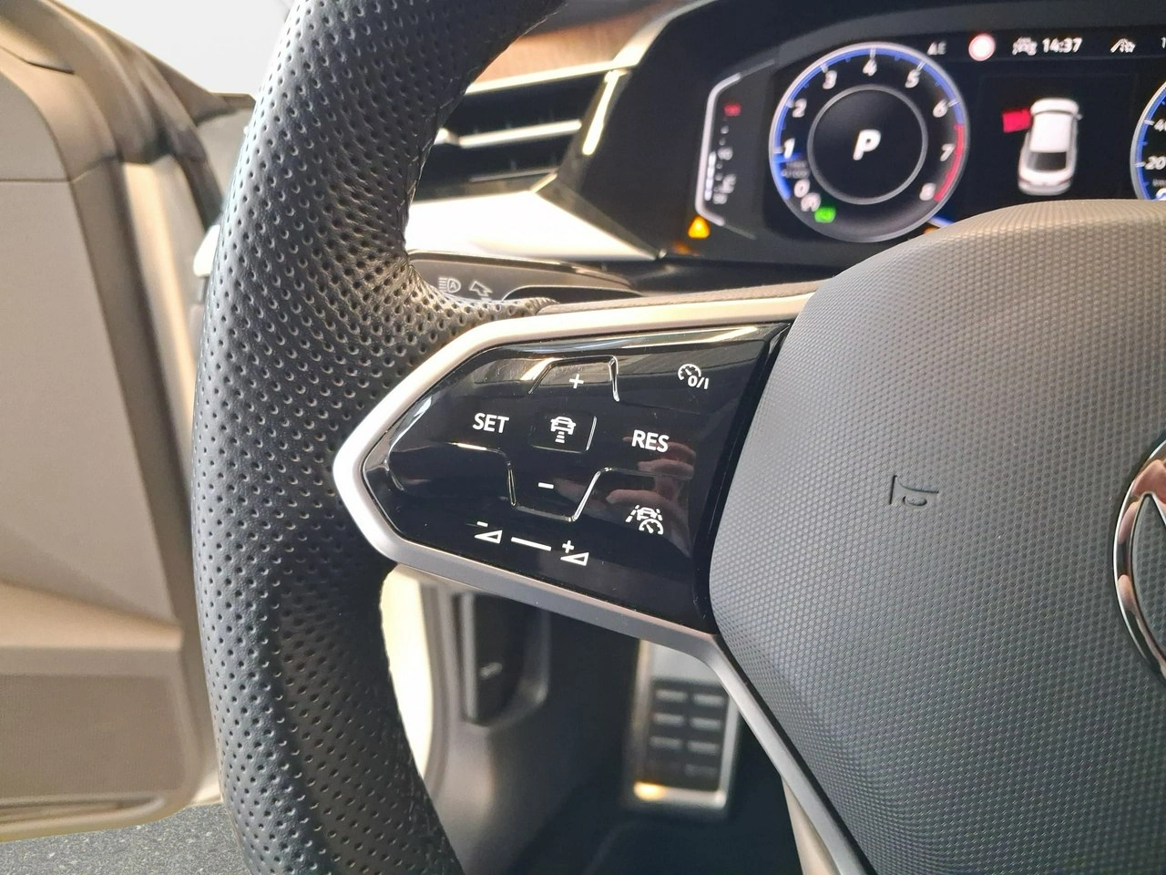 Volkswagen Arteon - Zdjęcie 16