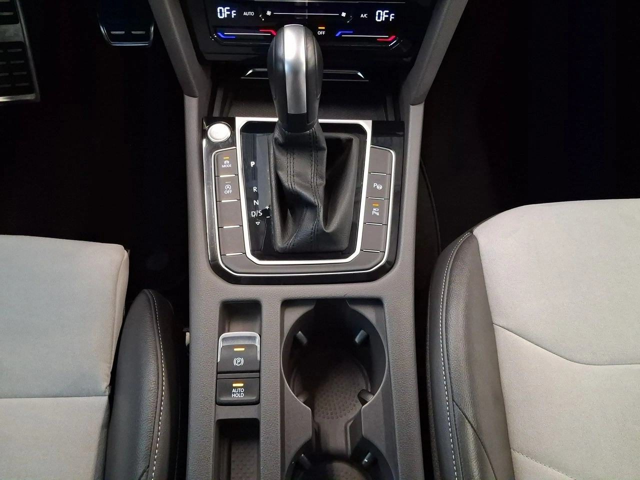 Volkswagen Arteon - Zdjęcie 22