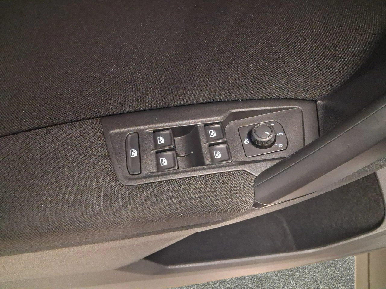 Volkswagen Tiguan - Zdjęcie 21