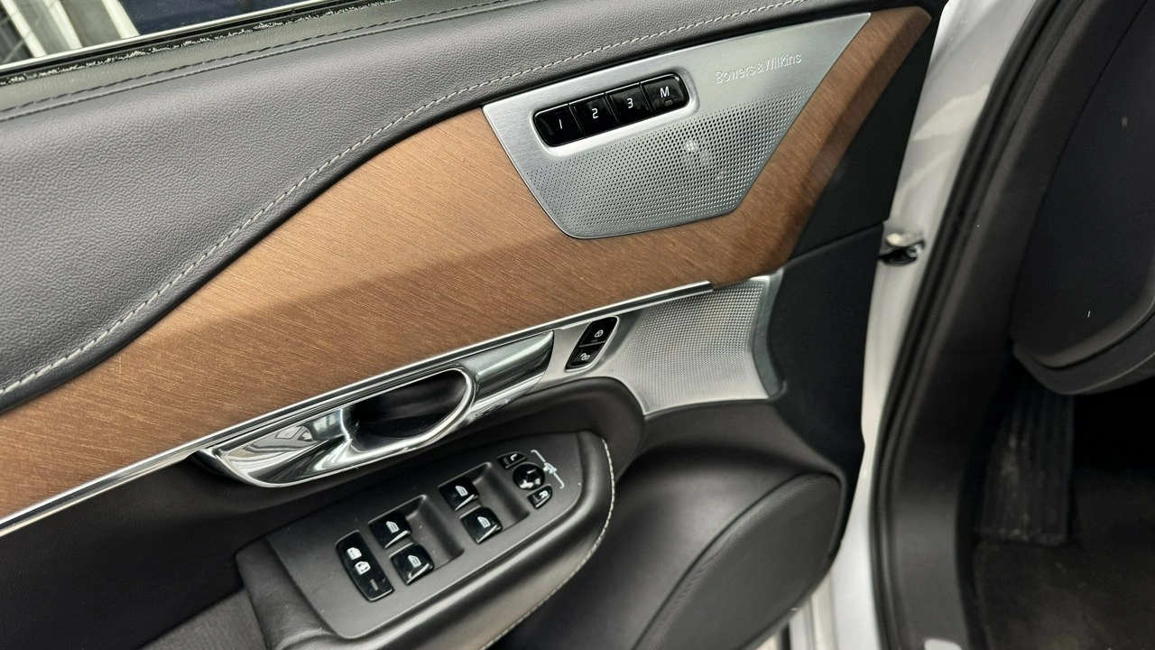 Volvo XC 90 - Zdjęcie 16