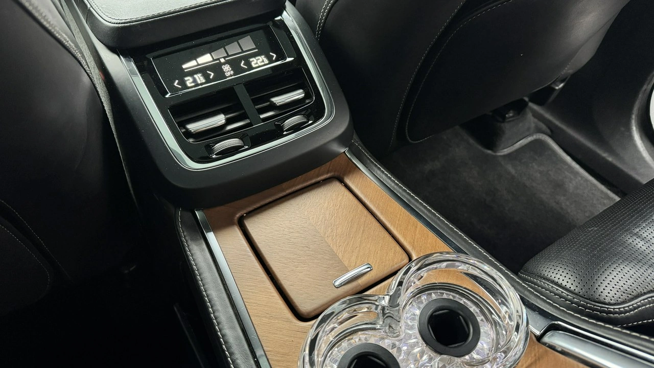 Volvo XC 90 - Zdjęcie 17