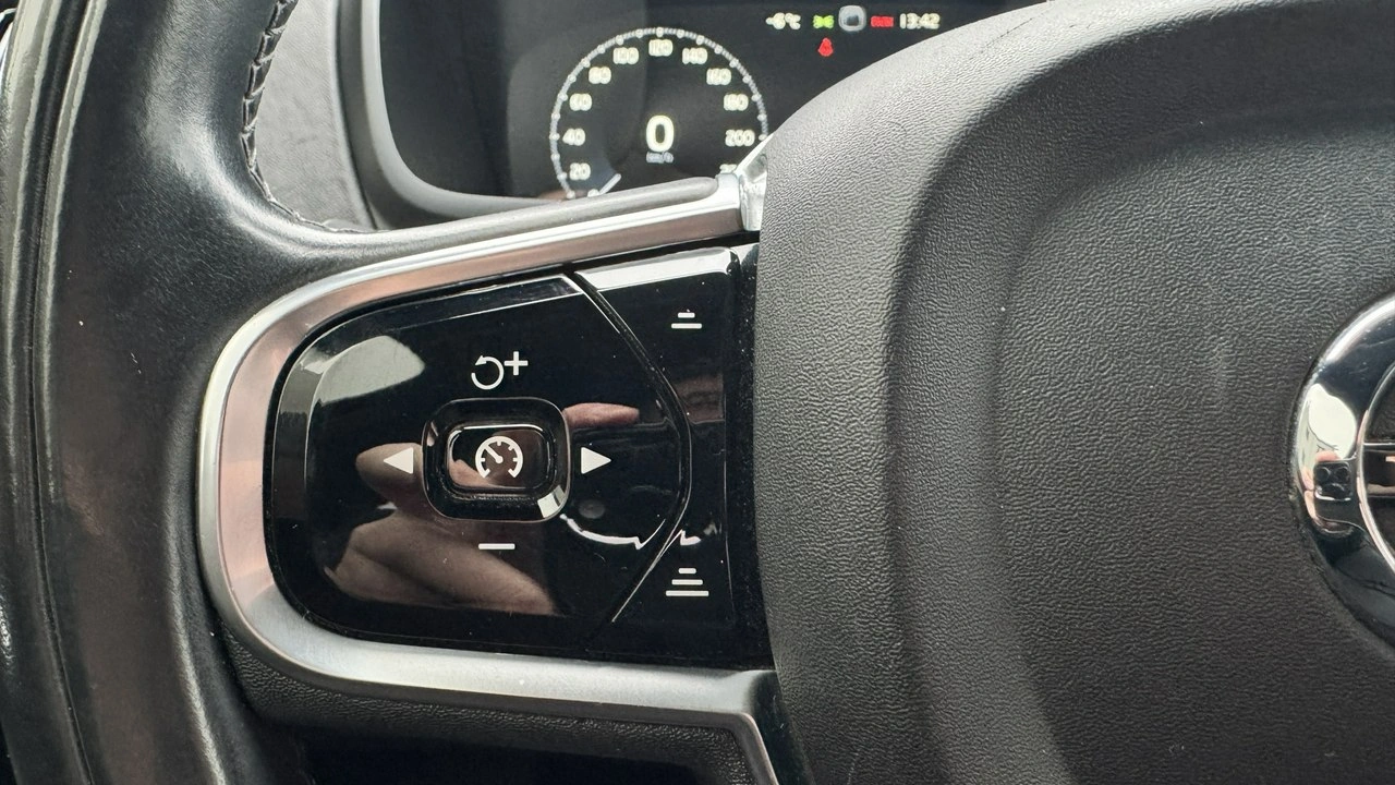 Volvo XC 90 - Zdjęcie 21