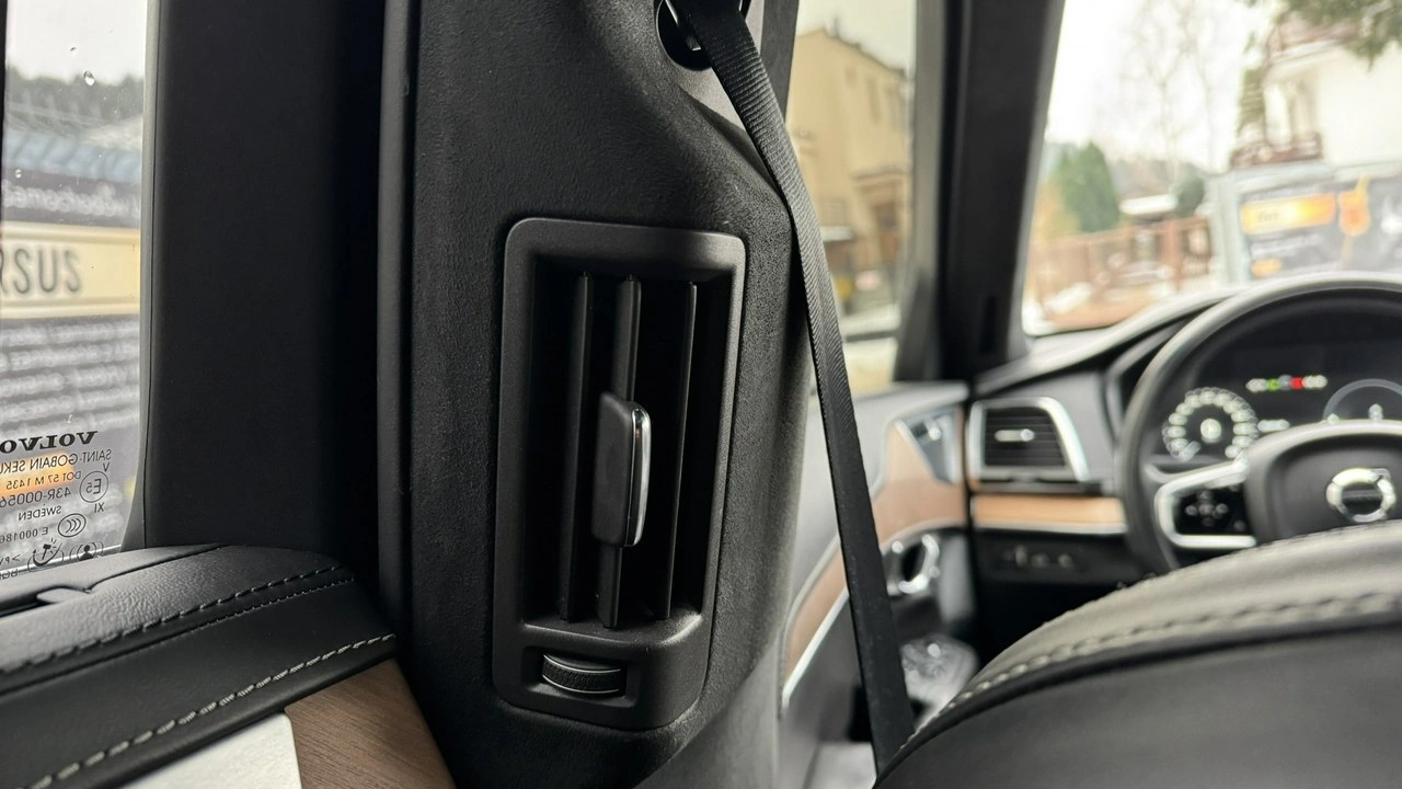 Volvo XC 90 - Zdjęcie 23