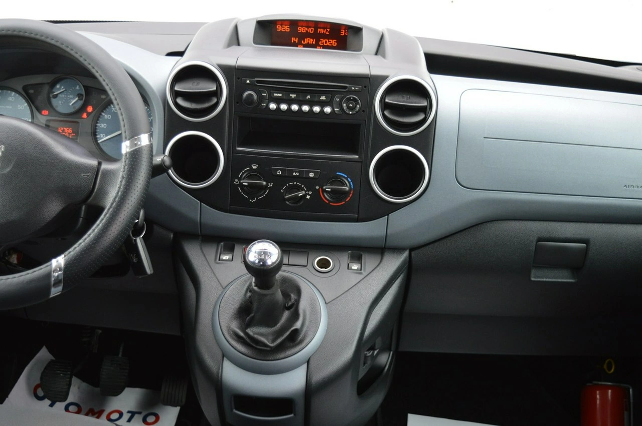 Peugeot Partner - Zdjęcie 23