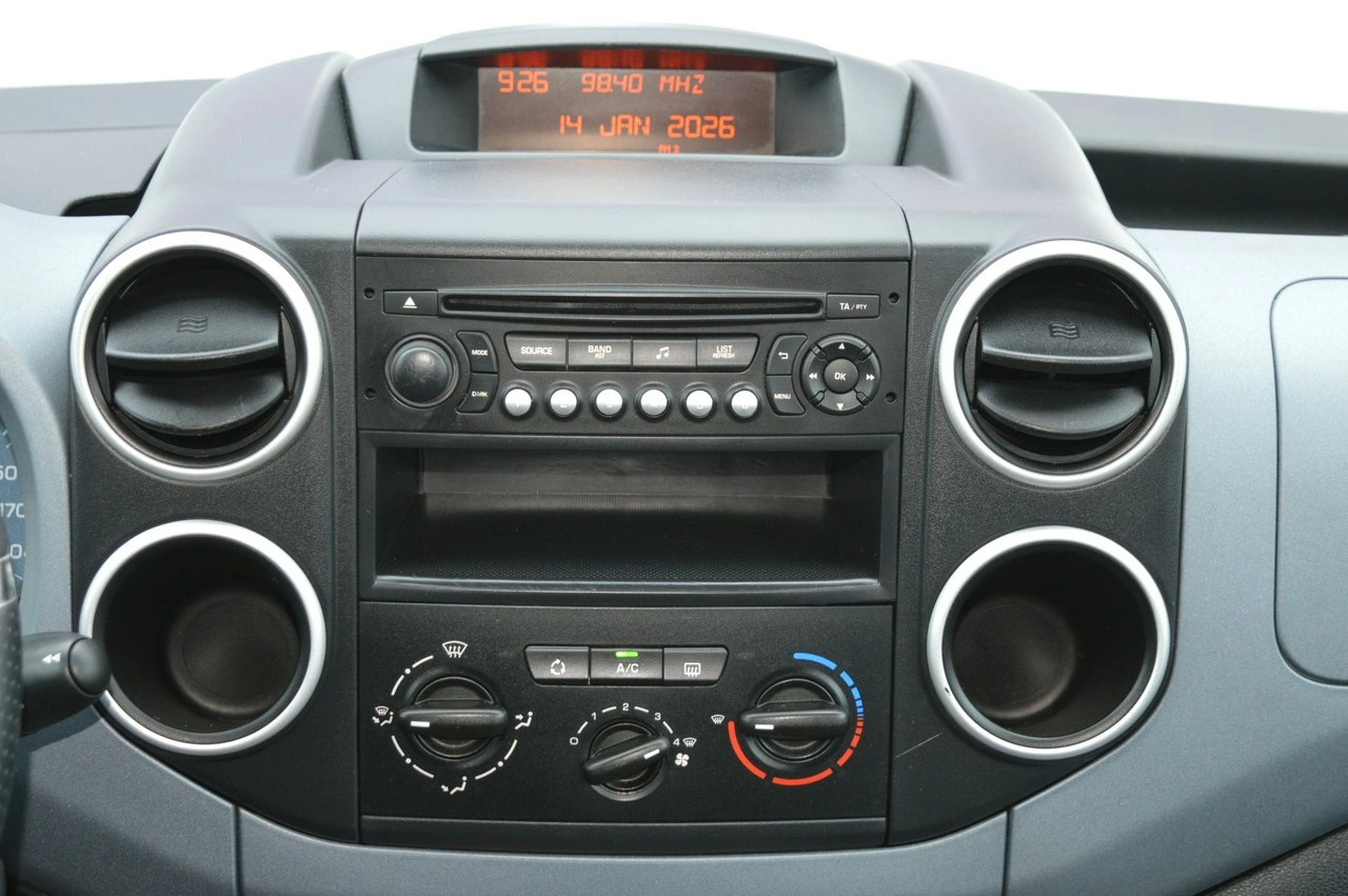 Peugeot Partner - Zdjęcie 24