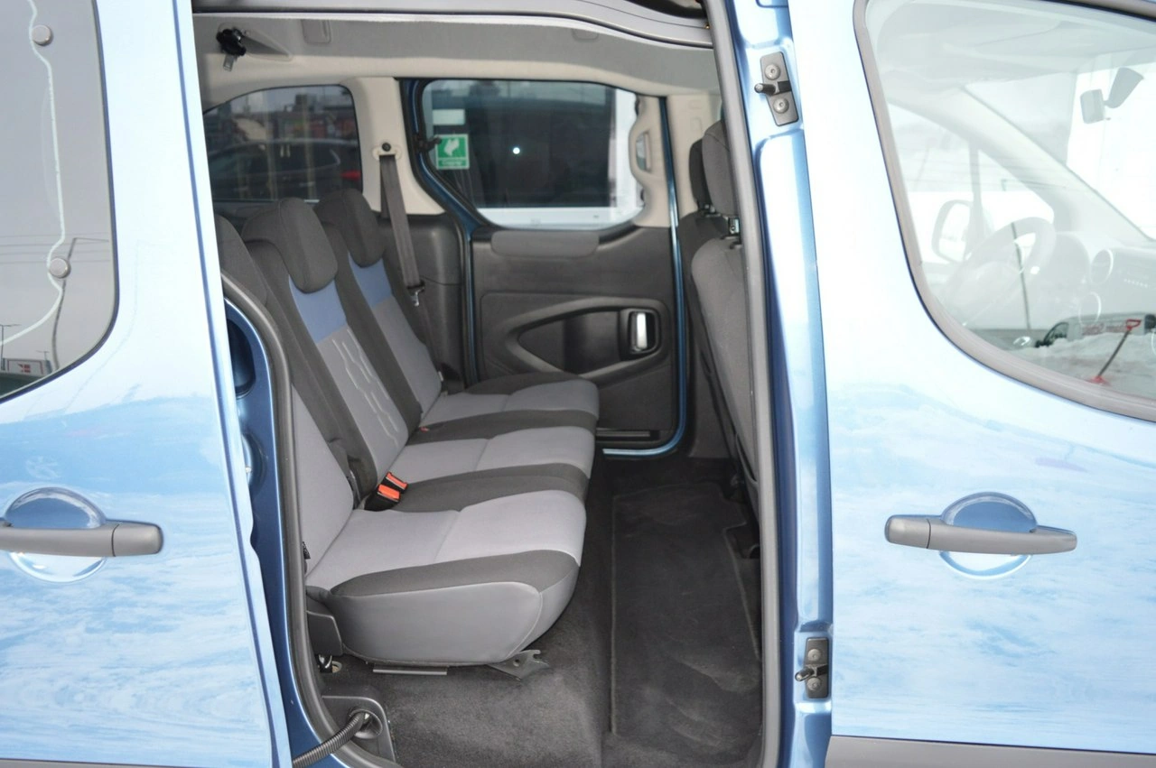 Peugeot Partner - Zdjęcie 28
