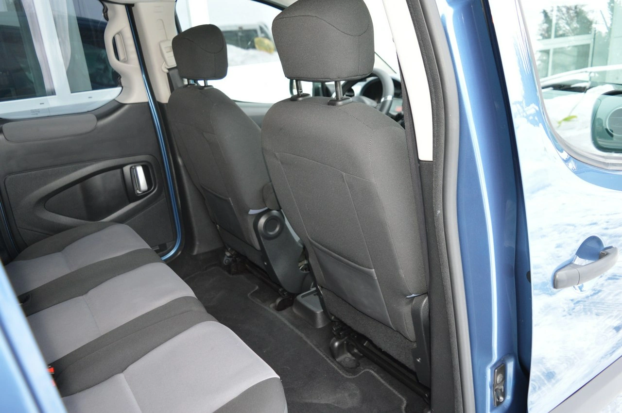 Peugeot Partner - Zdjęcie 29