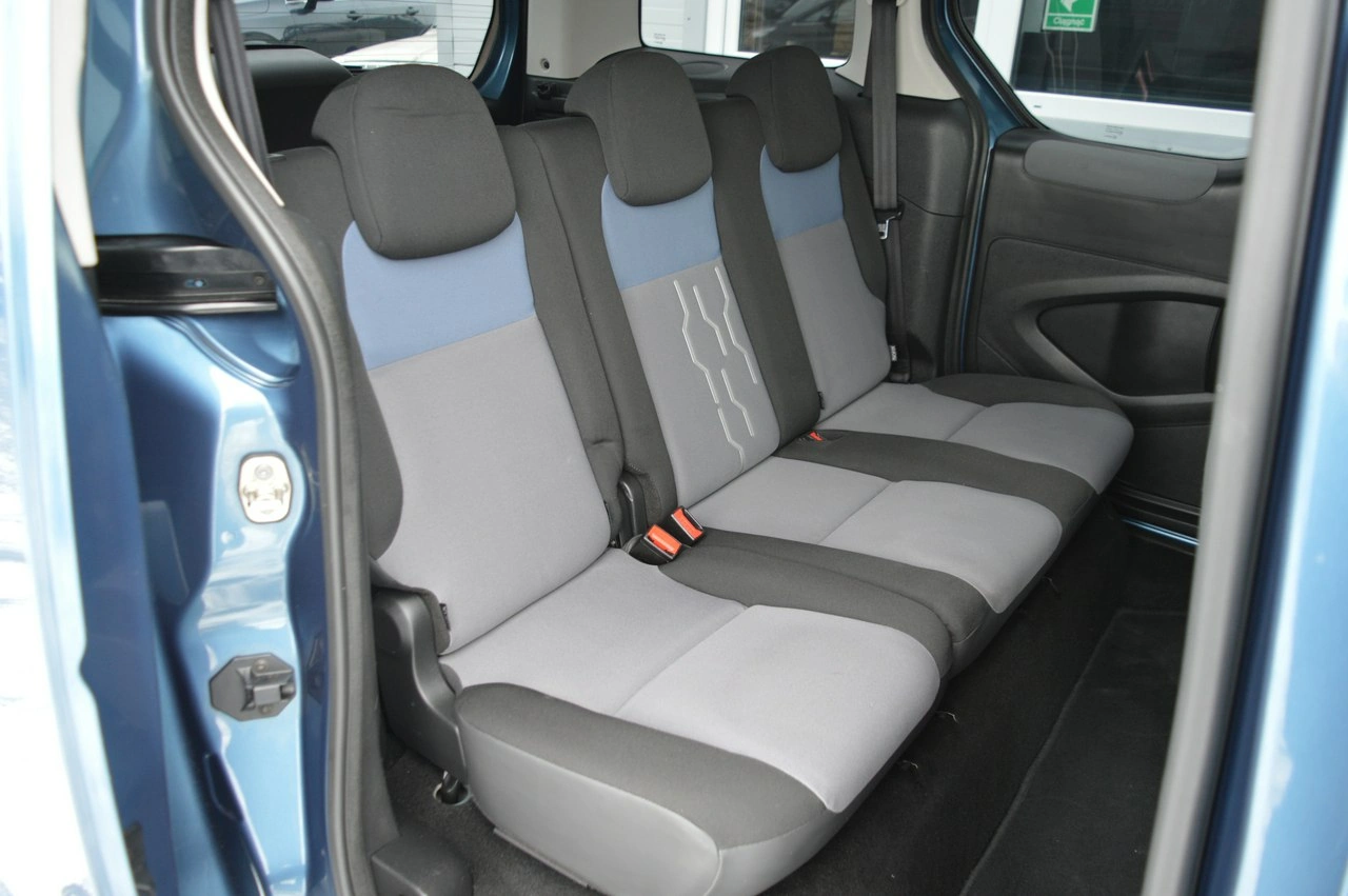 Peugeot Partner - Zdjęcie 30