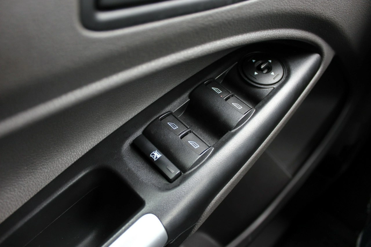 Ford Transit Connect - Zdjęcie 17