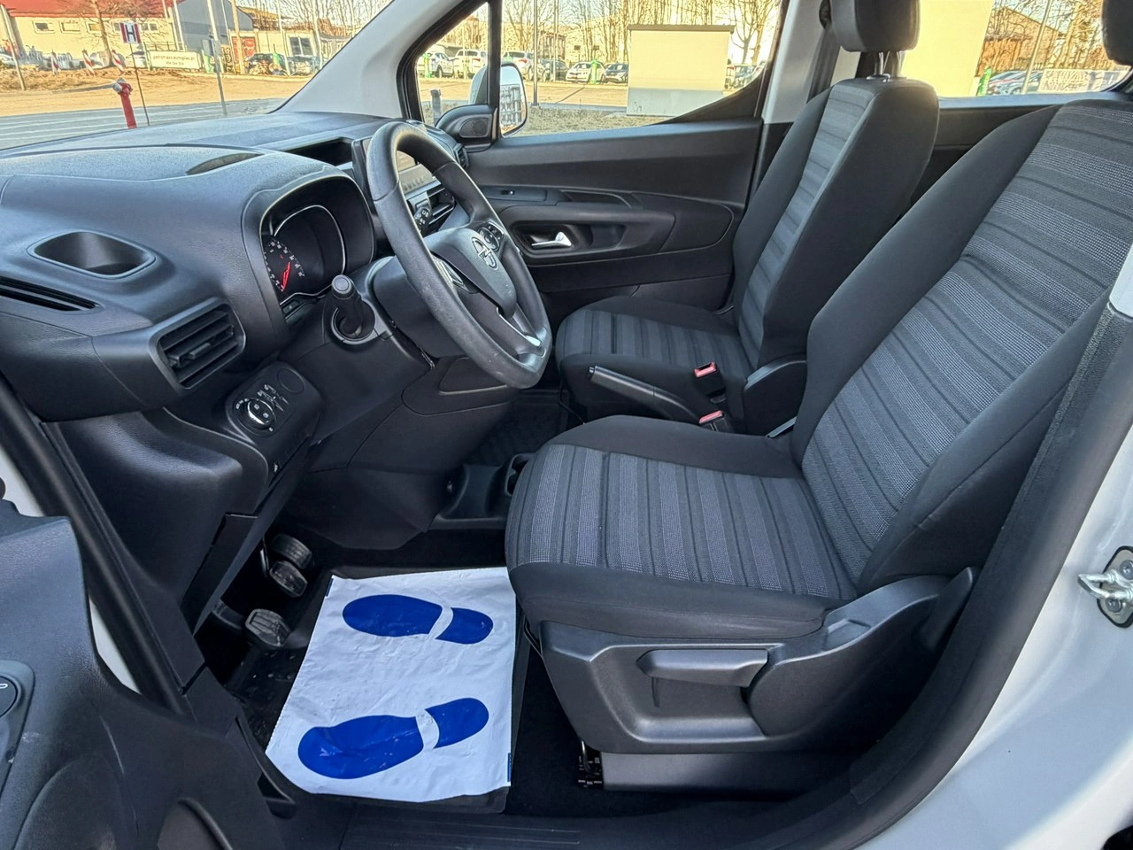 Opel Combo Life - Zdjęcie 14