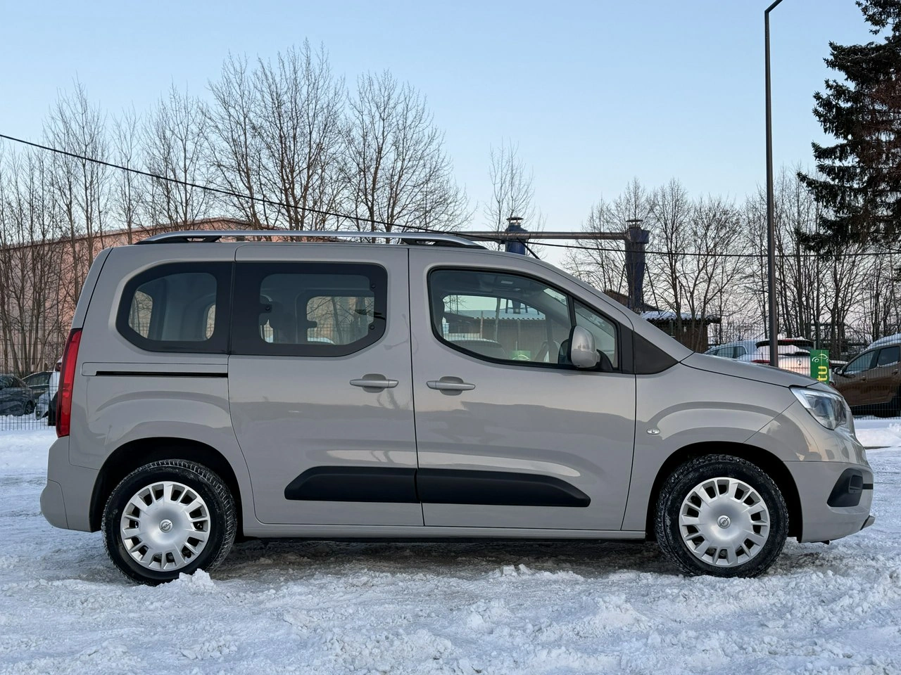 Opel Combo Life - Zdjęcie 11