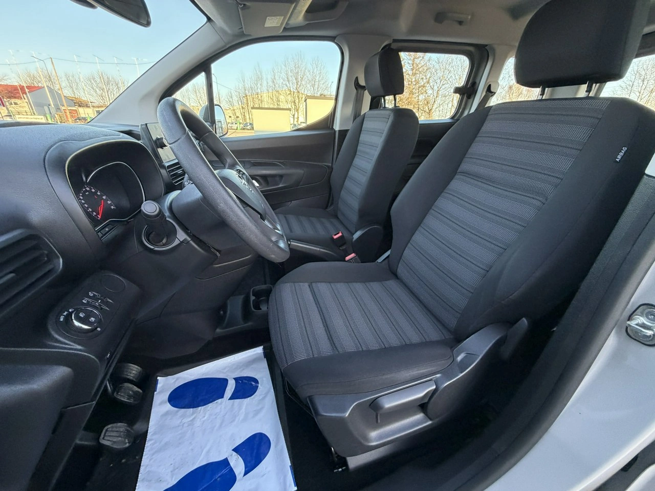 Opel Combo Life - Zdjęcie 16