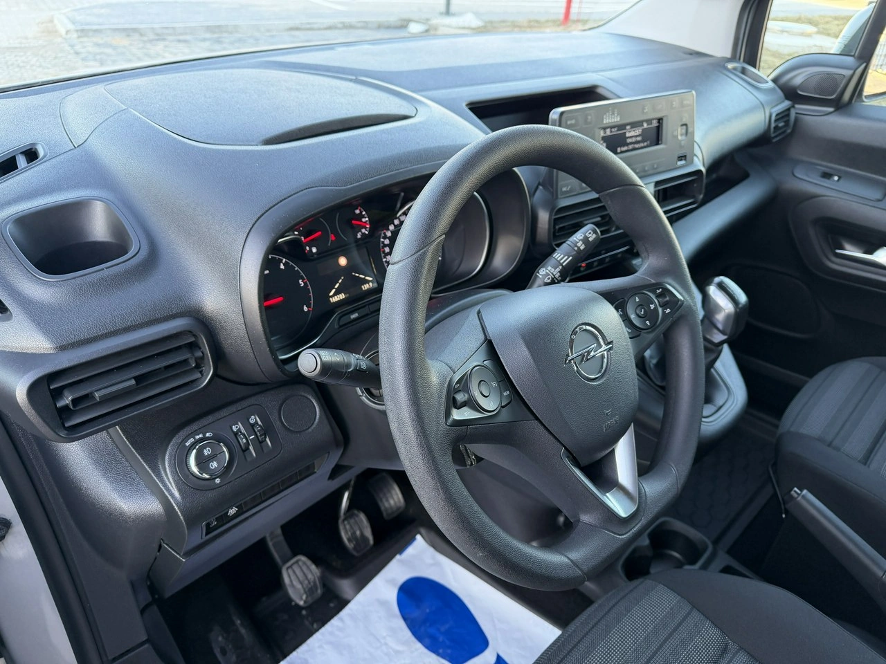 Opel Combo Life - Zdjęcie 17