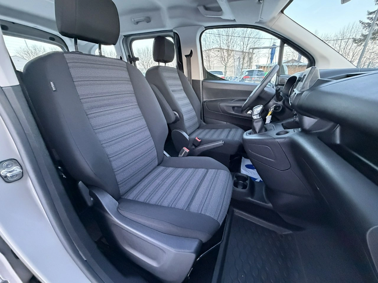 Opel Combo Life - Zdjęcie 35