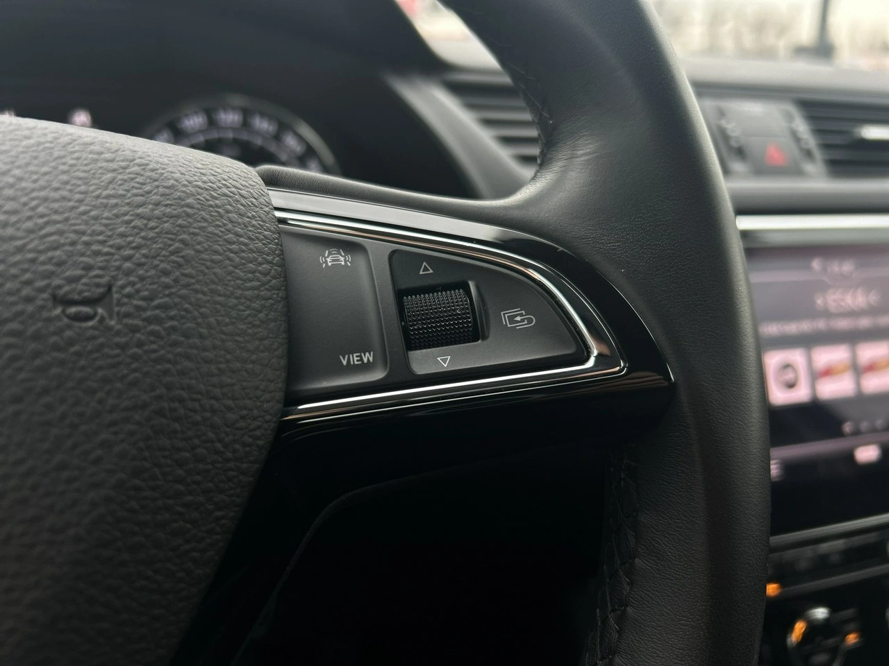 Skoda Superb - Zdjęcie 17