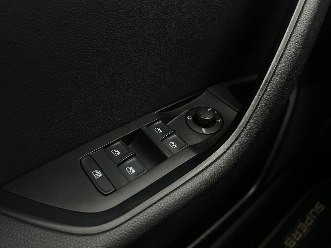 Skoda Superb - Zdjęcie 32