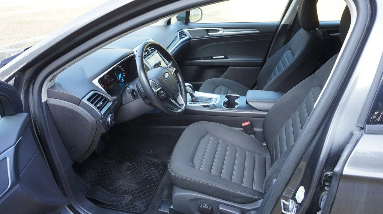 Ford Mondeo - Zdjęcie 10