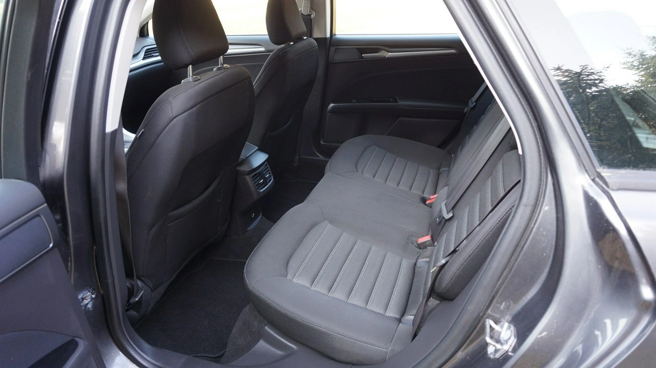 Ford Mondeo - Zdjęcie 8
