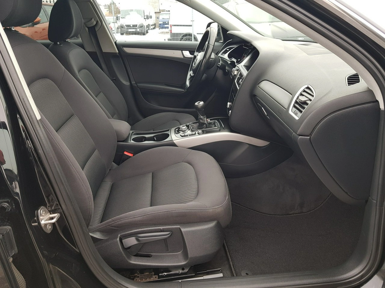 Audi A4 - Zdjęcie 16